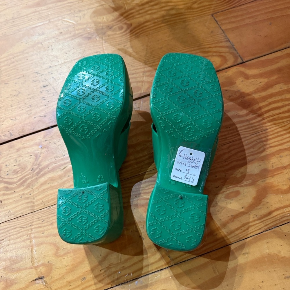 Jeffrey Campbell Green Patent Crisscross Mule Sandals - Picture 7 of 7